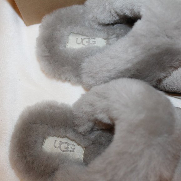 NIB UGG WOMEN'S‎ SCUFFETTE II SUEDE SHEARLING SLIP ON SLIPPERS GRAY - Picture 4 of 7
